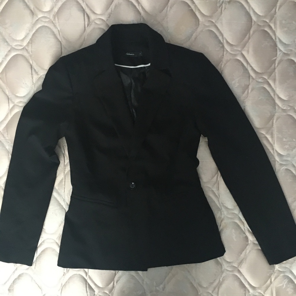 Reitmans Black Blazer